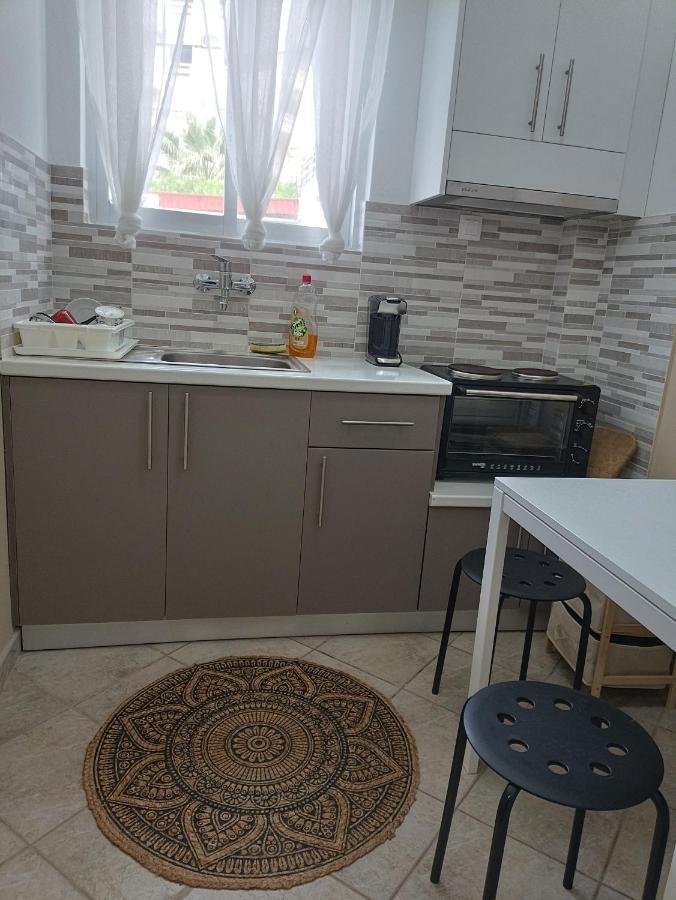 Meltemi Apartments Agia Marina  外观 照片