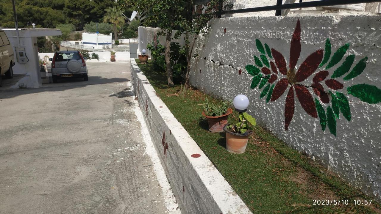 Meltemi Apartments Agia Marina  外观 照片